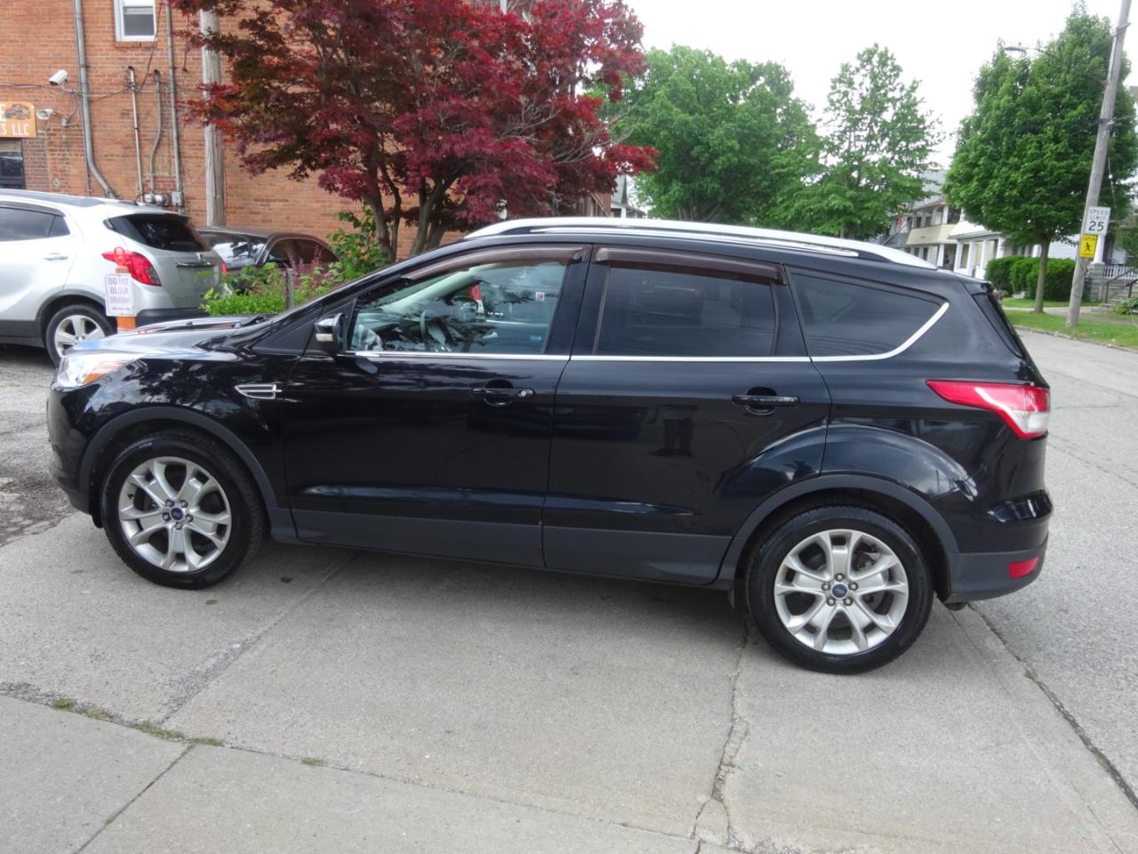 Ford Escape 4WD 4dr Titanium 2013