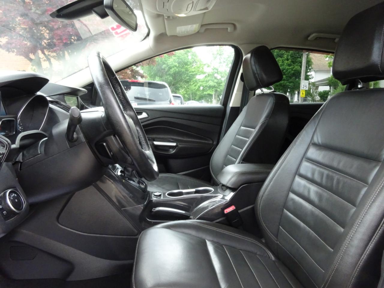 Ford Escape 4WD 4dr Titanium 2013