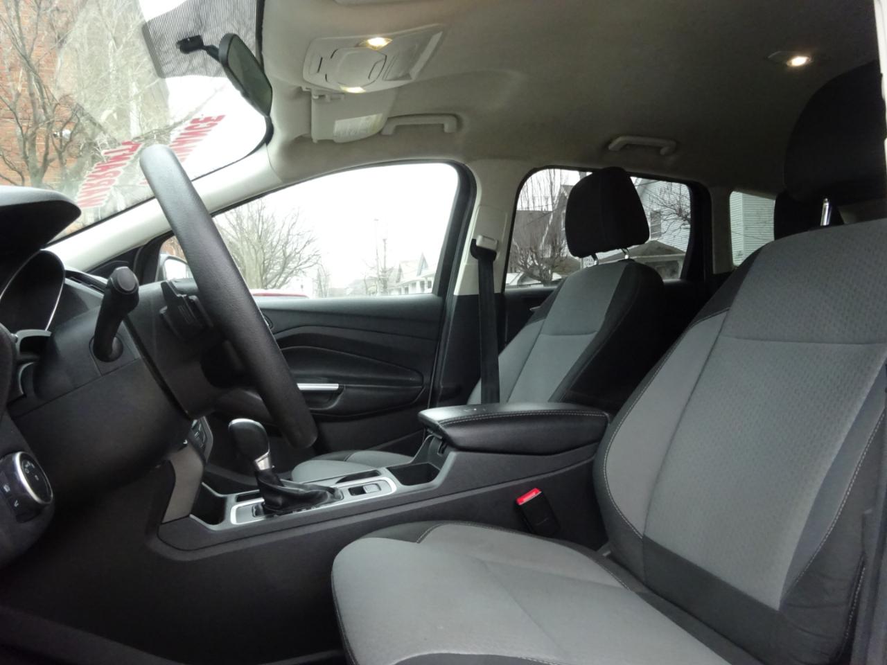 Ford Escape SE FWD 2017