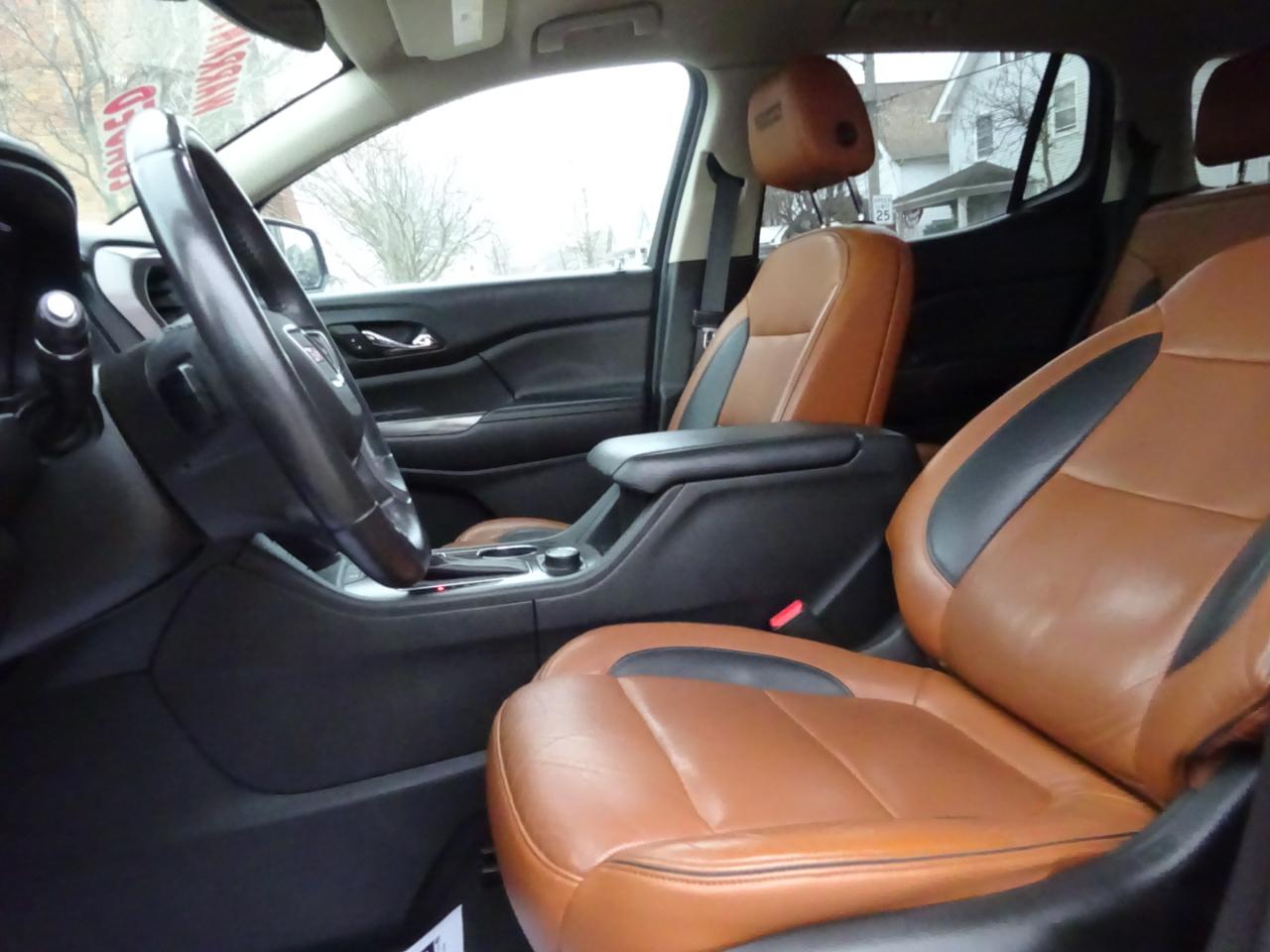 GMC Acadia AWD 4dr SLT w/SLT-1 2017