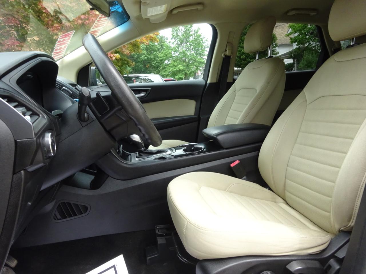 Ford Edge 4dr SE AWD 2015