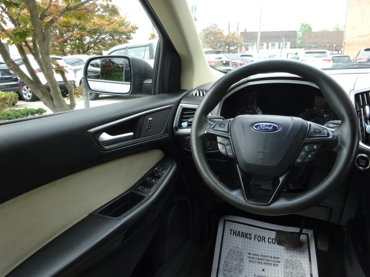 Ford Edge 4dr SE AWD 2015