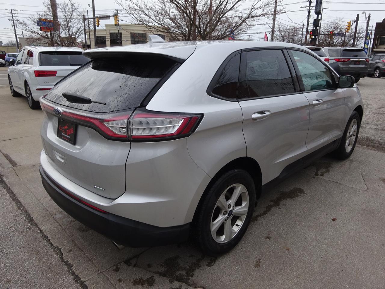 Ford Edge 4dr SE FWD 2016