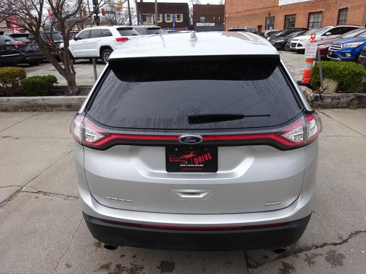 Ford Edge 4dr SE FWD 2016