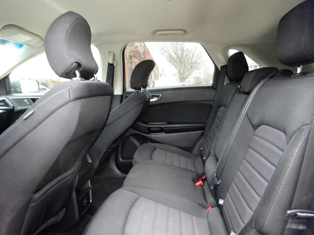 Ford Edge 4dr SE FWD 2016