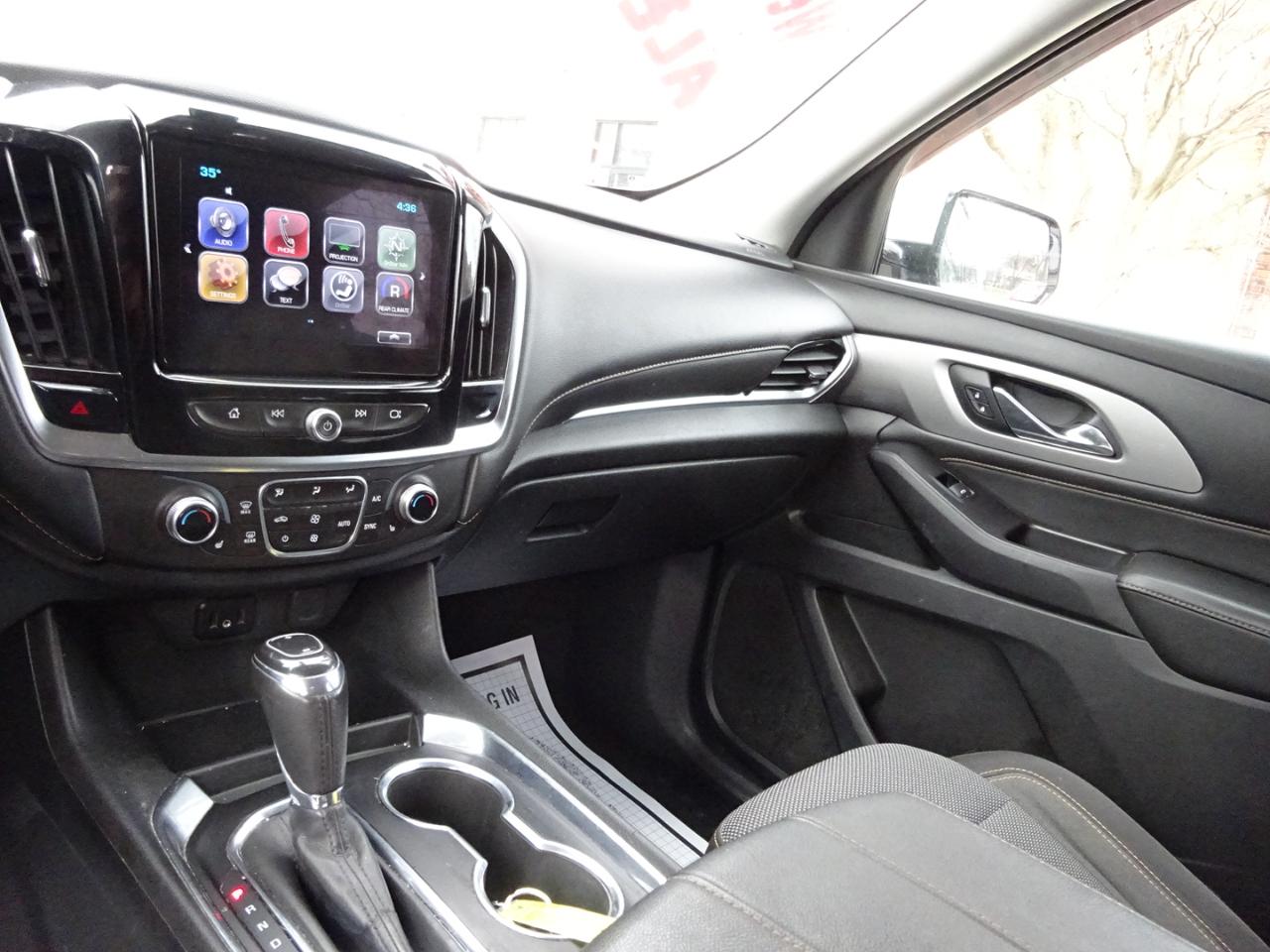 Chevrolet Traverse AWD 4dr LT Cloth w/1LT 2018