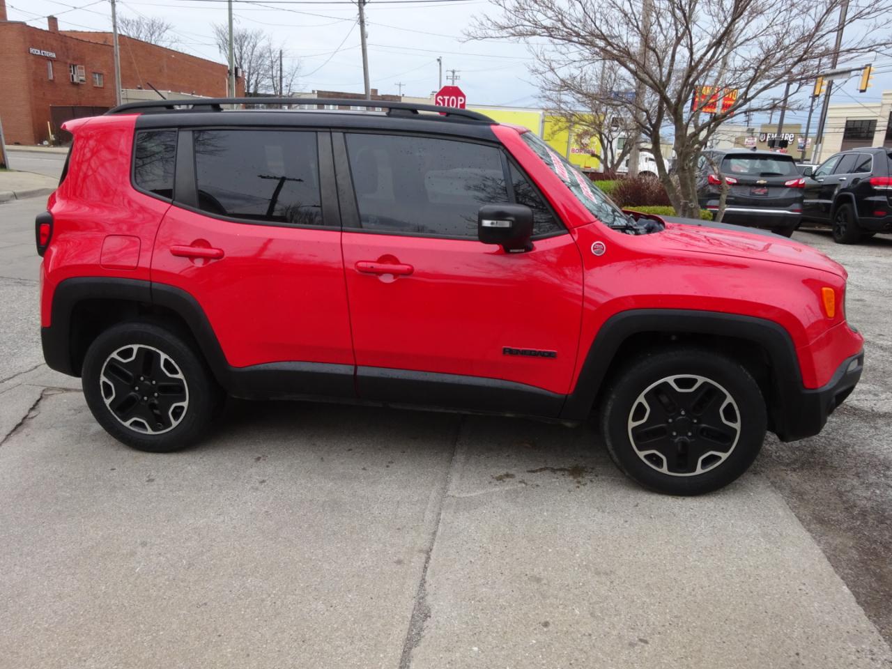 Jeep Renegade 4WD 4dr Trailhawk 2016