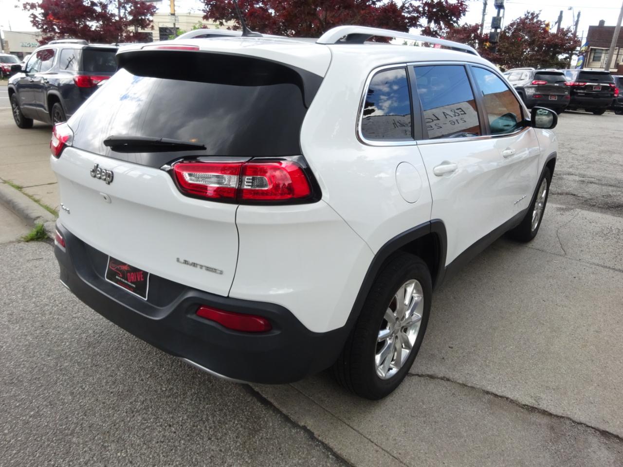 Jeep Cherokee 4WD 4dr Limited 2015