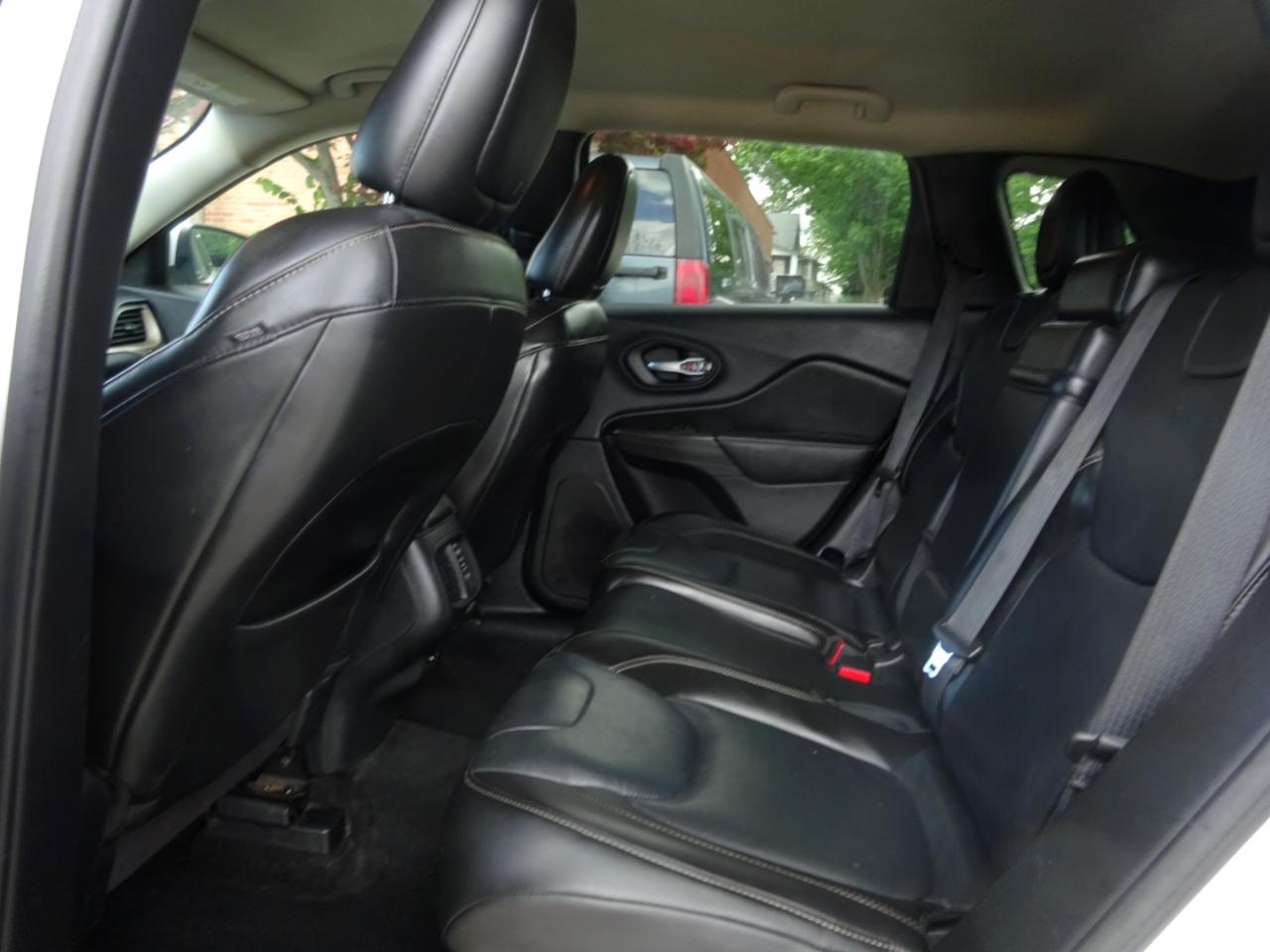 Jeep Cherokee 4WD 4dr Limited 2015