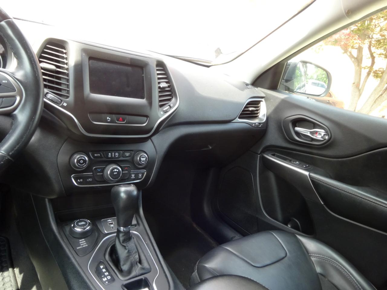 Jeep Cherokee Latitude Plus 4x4 2020