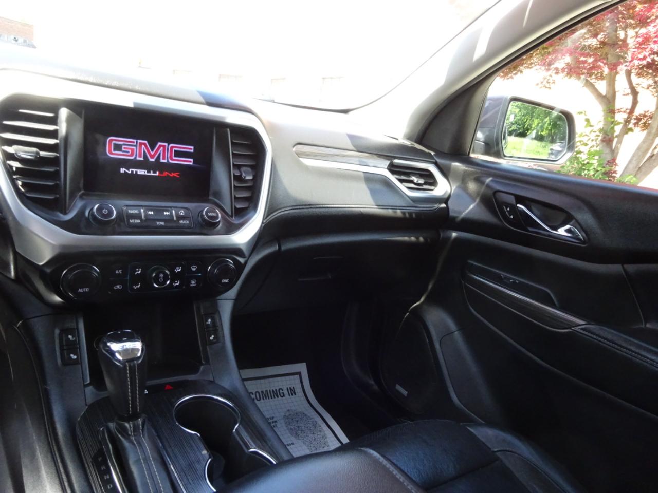 GMC Acadia AWD 4dr SLT w/SLT-1 2018