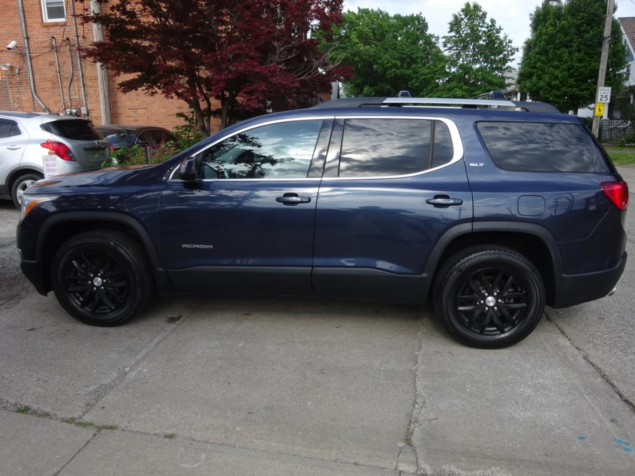 GMC Acadia AWD 4dr SLT w/SLT-1 2018