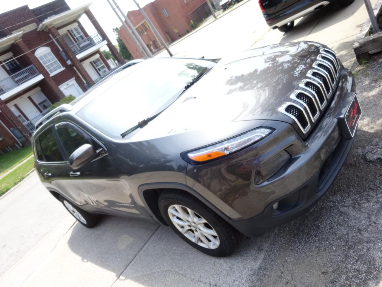 Jeep Cherokee Latitude FWD 2017