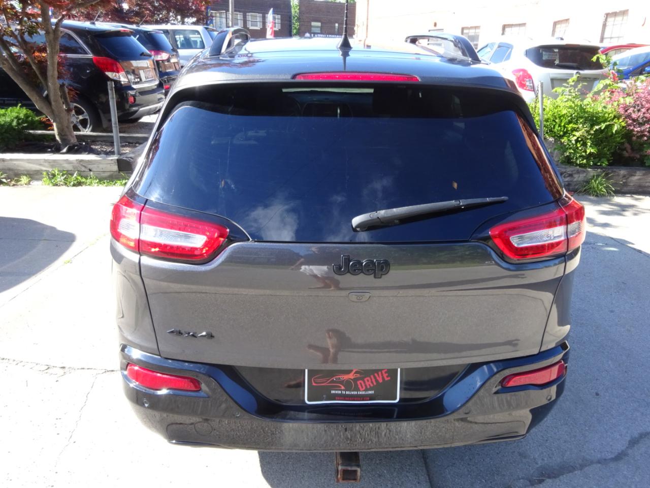 Jeep Cherokee Latitude Tech Connect 4x4 2018