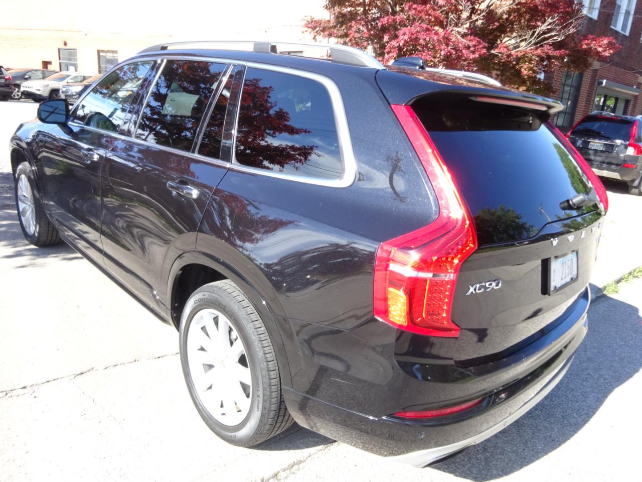 Volvo XC90 T6 AWD 7-Passenger Momentum 2018