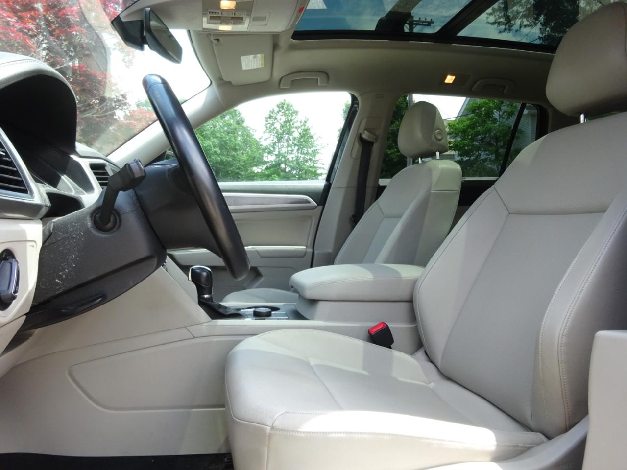 Volkswagen Atlas 3.6L V6 SE w/Technology R-Line 4MOTION 2019