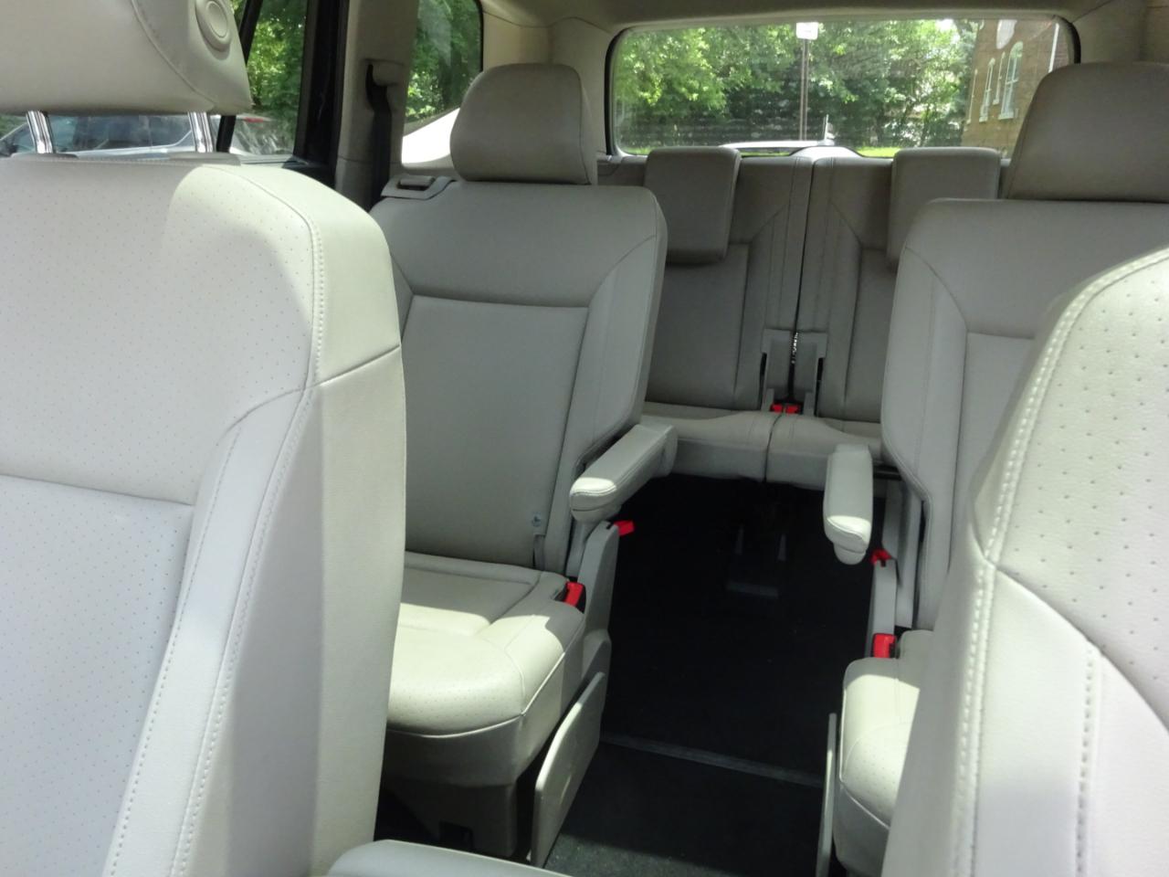 Volkswagen Atlas 3.6L V6 SE w/Technology R-Line 4MOTION 2019