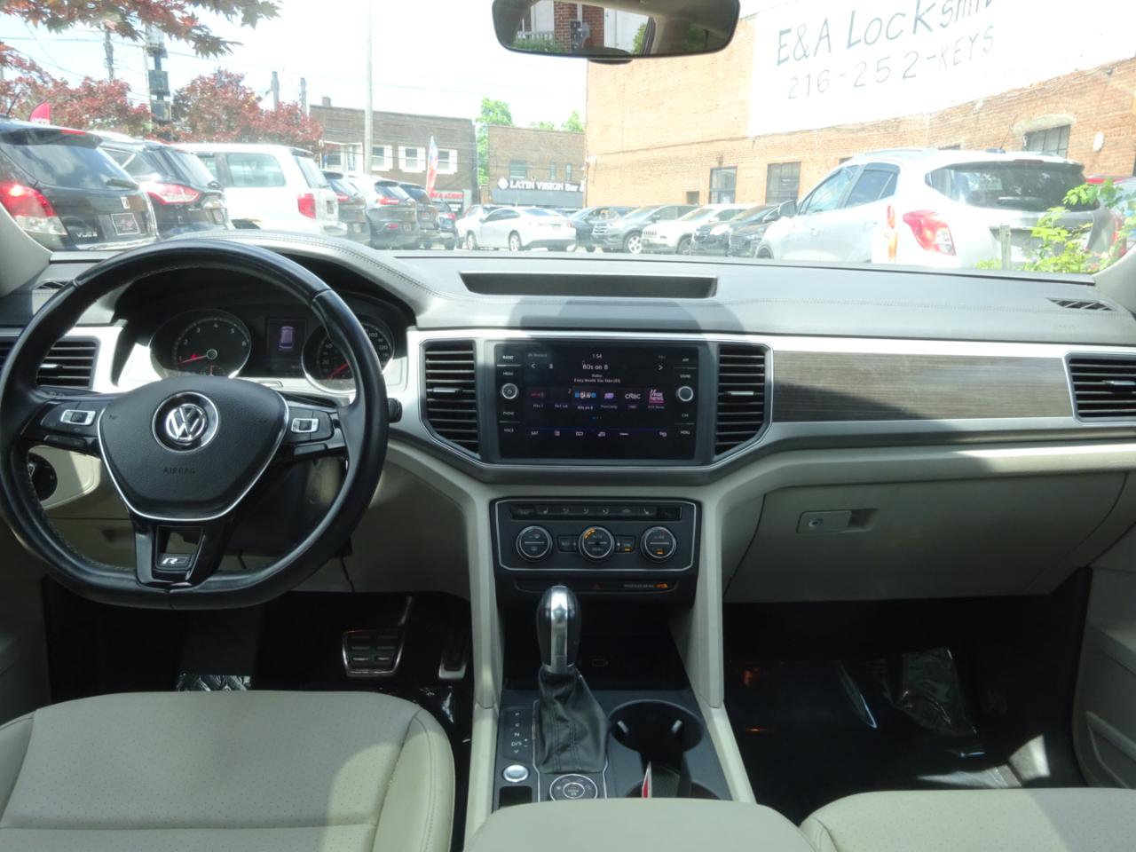 Volkswagen Atlas 3.6L V6 SE w/Technology R-Line 4MOTION 2019