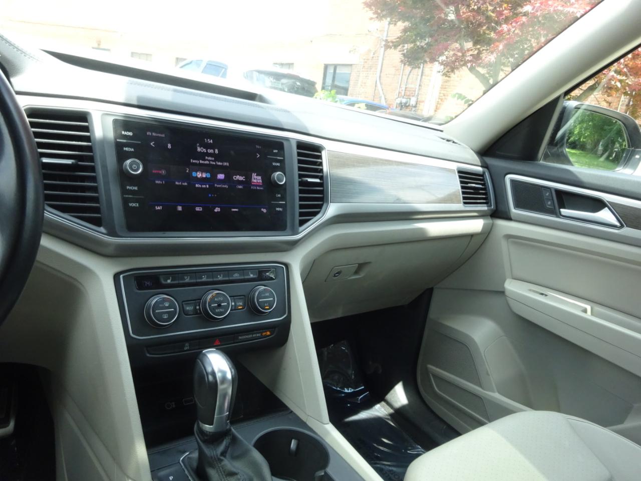 Volkswagen Atlas 3.6L V6 SE w/Technology R-Line 4MOTION 2019