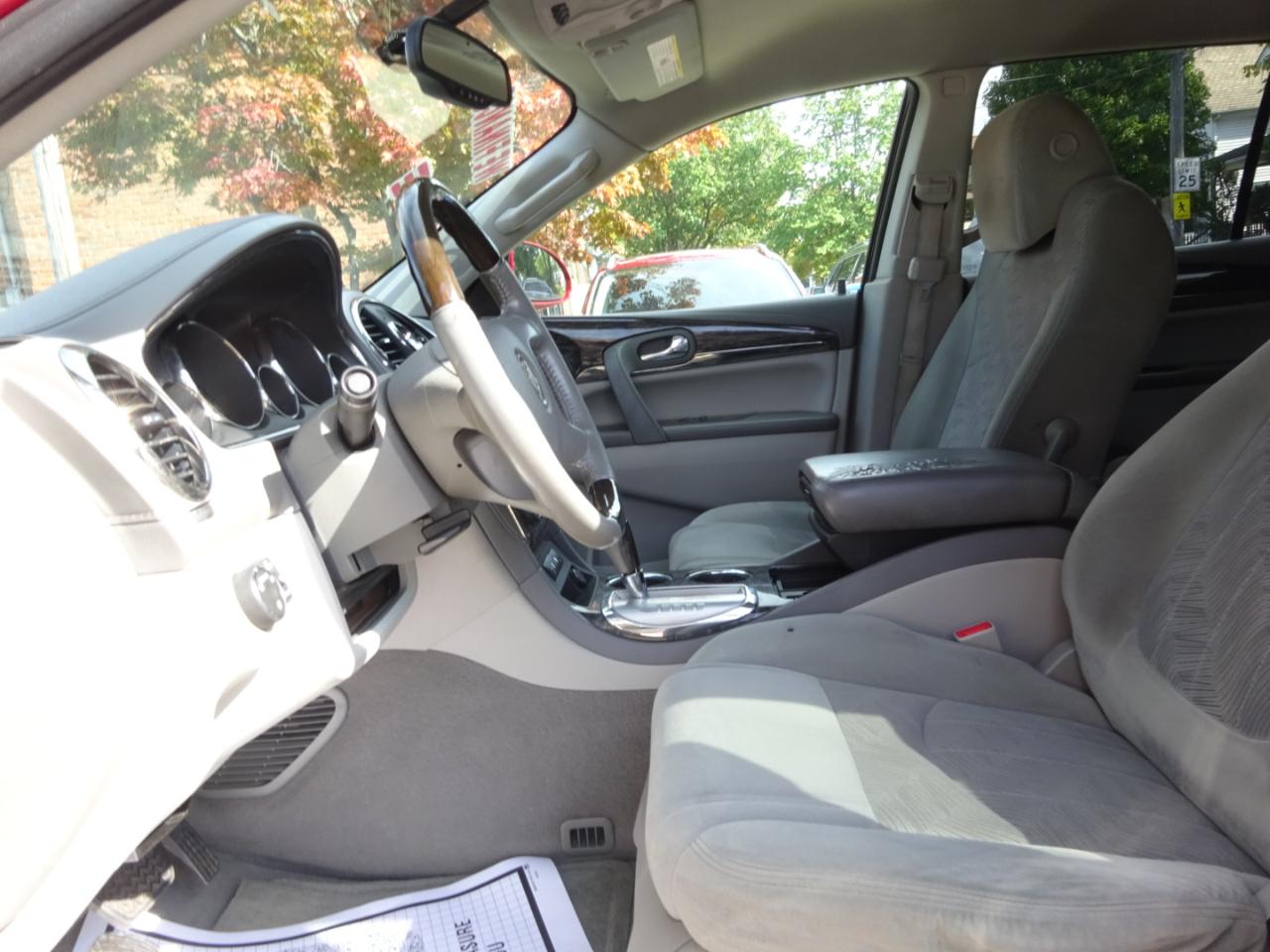Buick Enclave FWD 4dr Convenience 2013