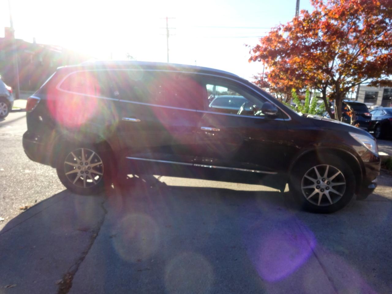 Buick Enclave AWD 4dr Leather 2015