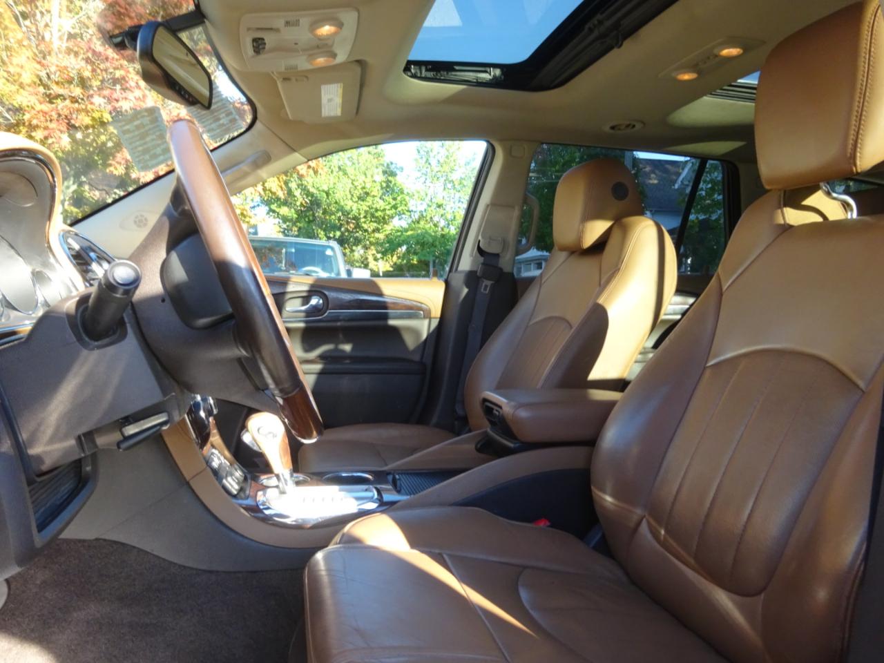 Buick Enclave AWD 4dr Leather 2015