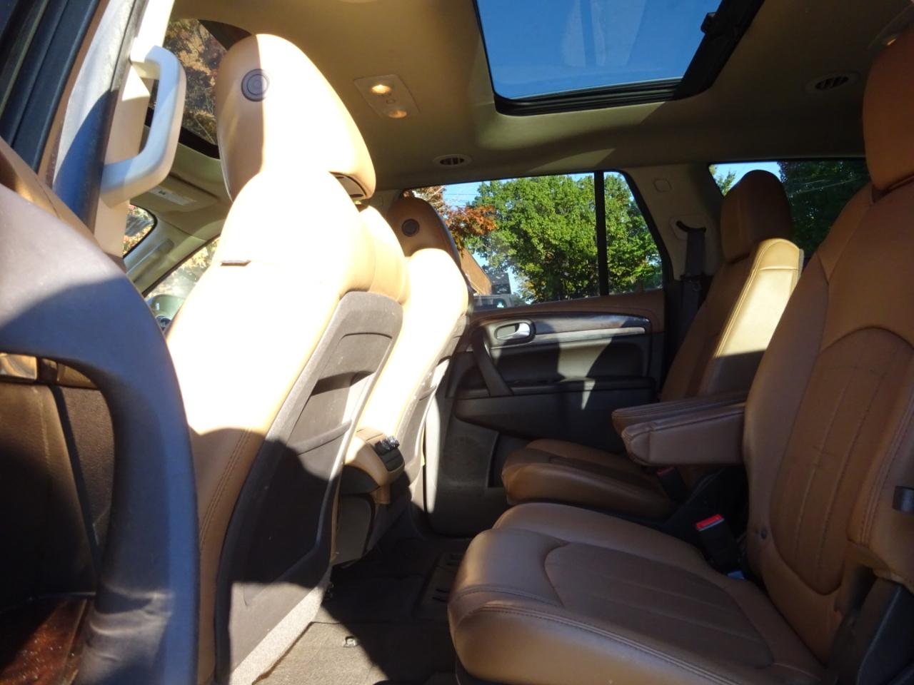 Buick Enclave AWD 4dr Leather 2015