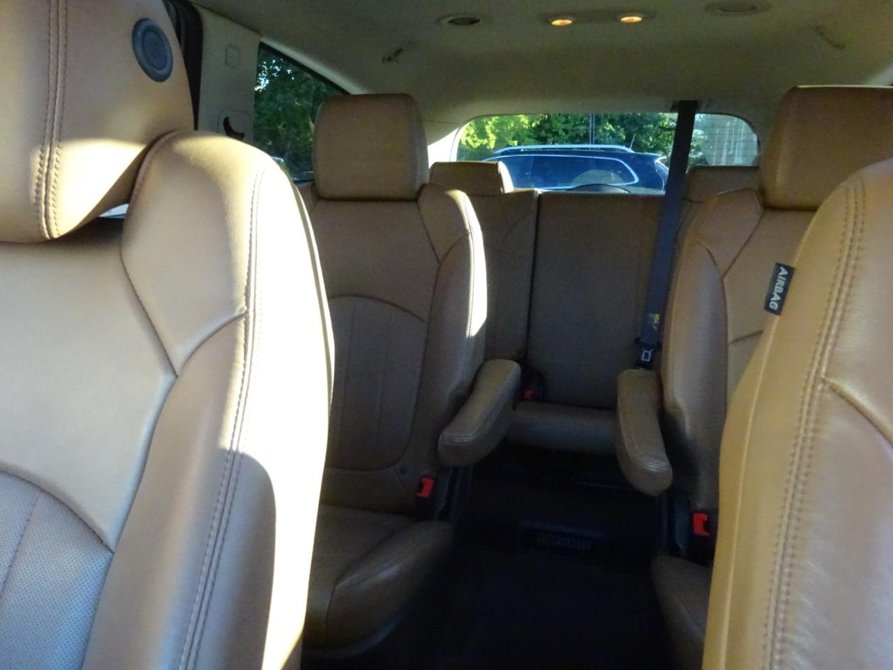 Buick Enclave AWD 4dr Leather 2015