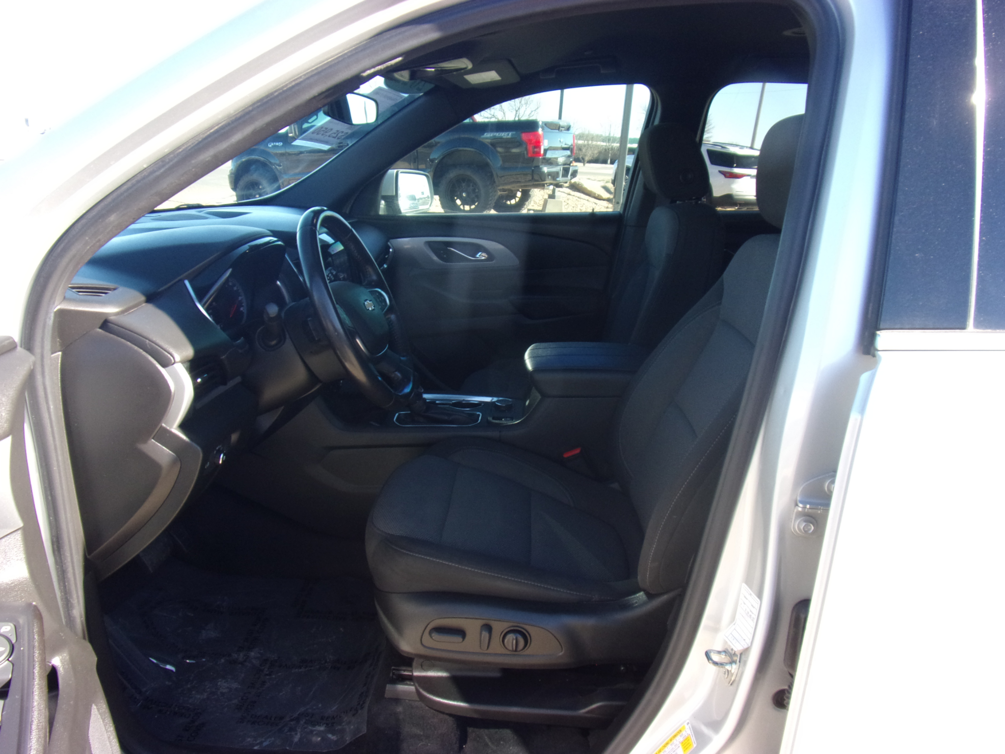 Chevrolet Traverse LT Cloth FWD 2022