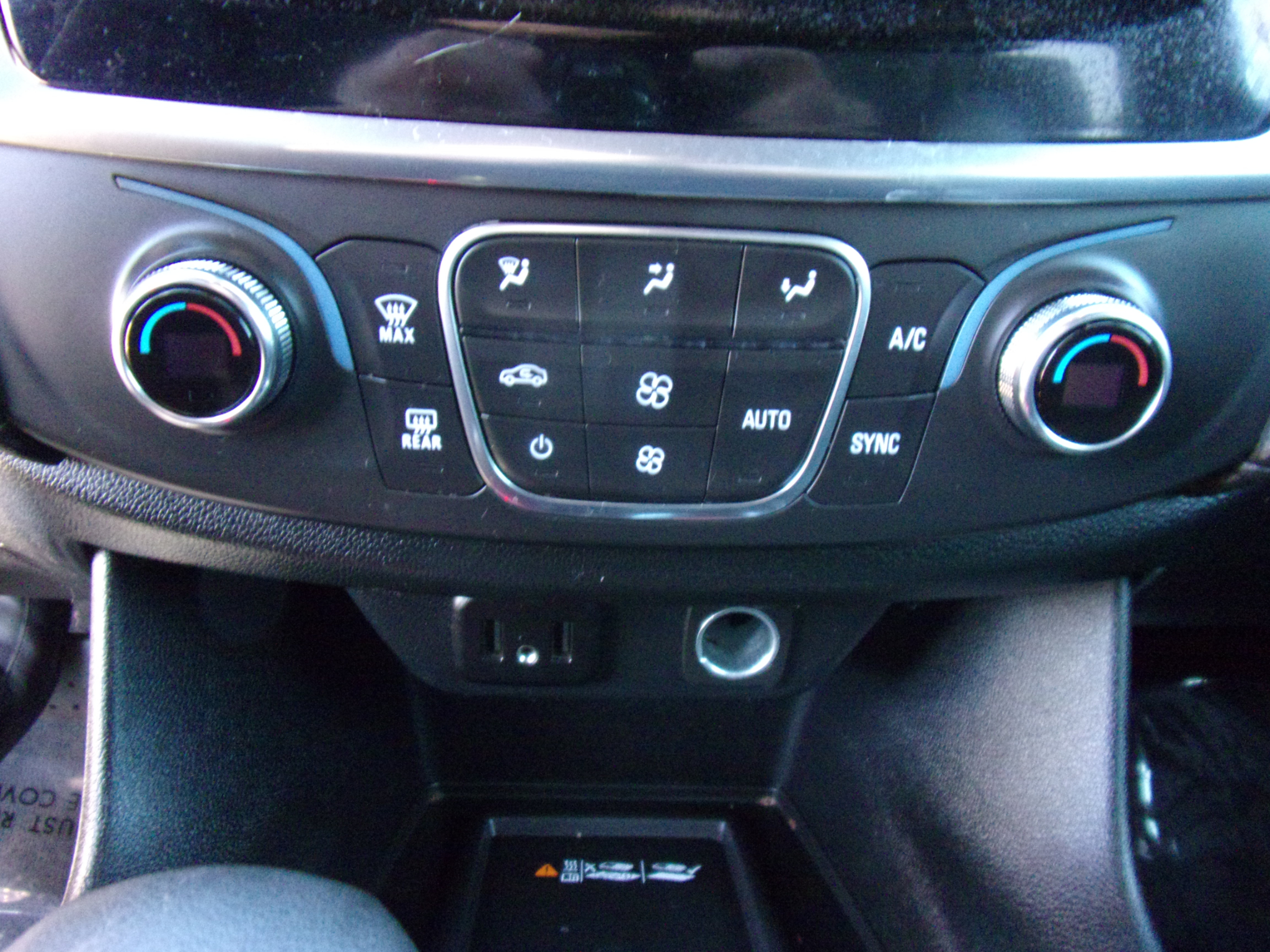 Chevrolet Traverse LT Cloth FWD 2022