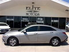 2025 Hyundai Elantra 