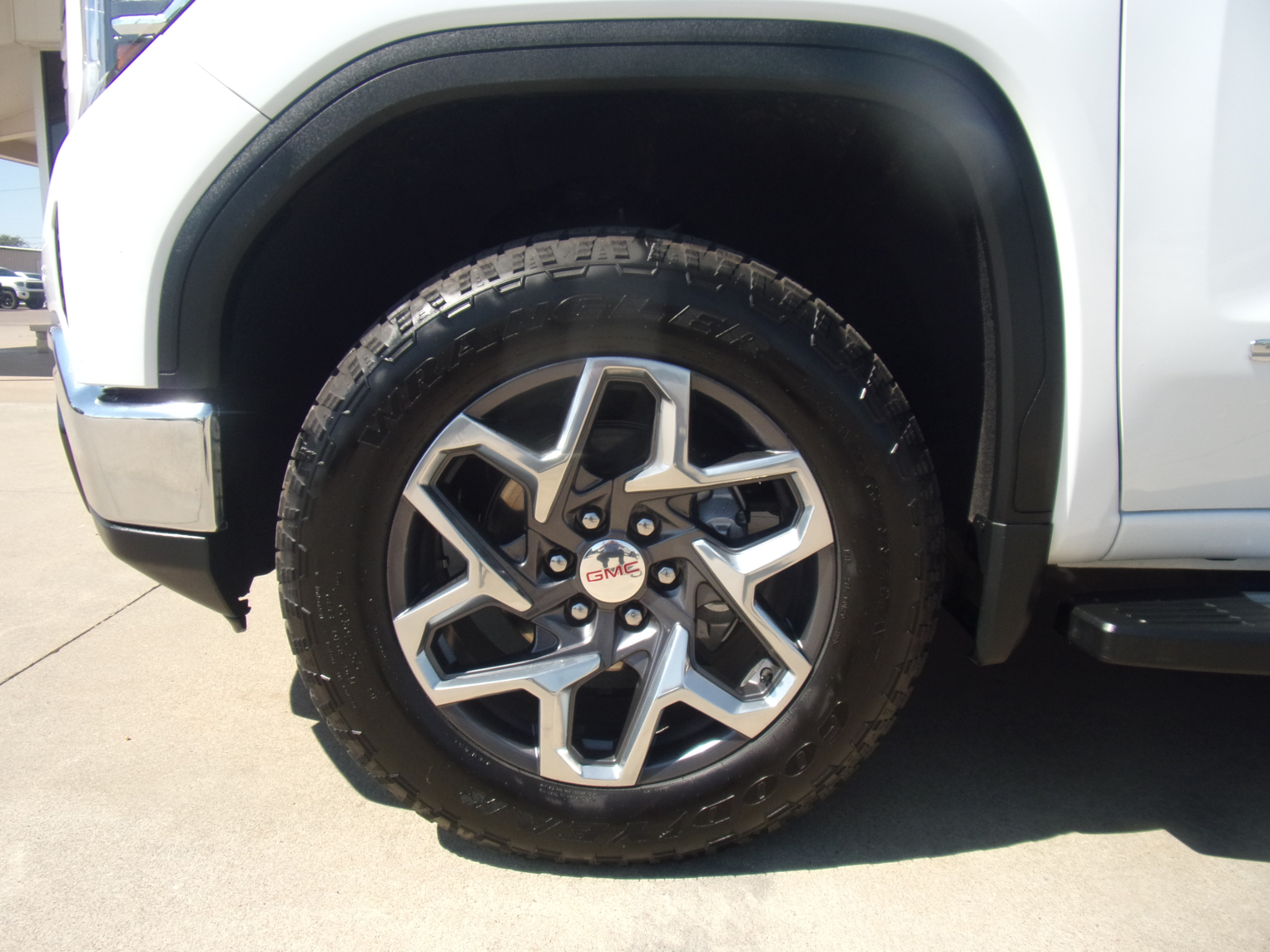 GMC Sierra 1500 SLT Crew Cab 4WD 2023 GMC Sierra 1500 SLT Crew Cab 4WD 2023