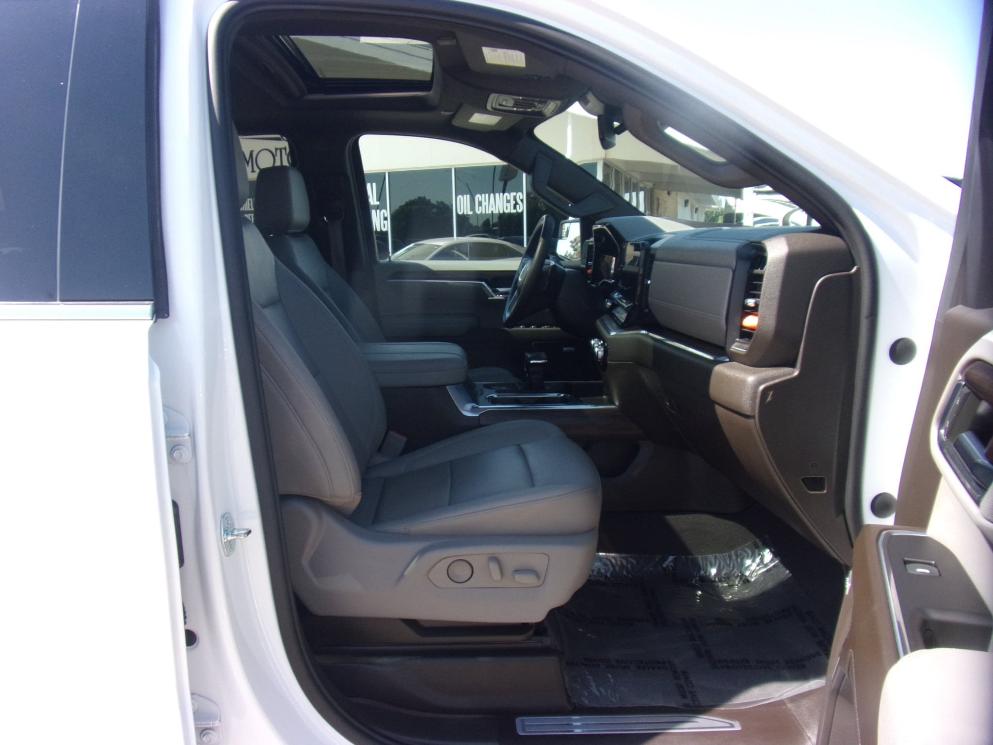 GMC Sierra 1500 SLT Crew Cab 4WD 2023 GMC Sierra 1500 SLT Crew Cab 4WD 2023