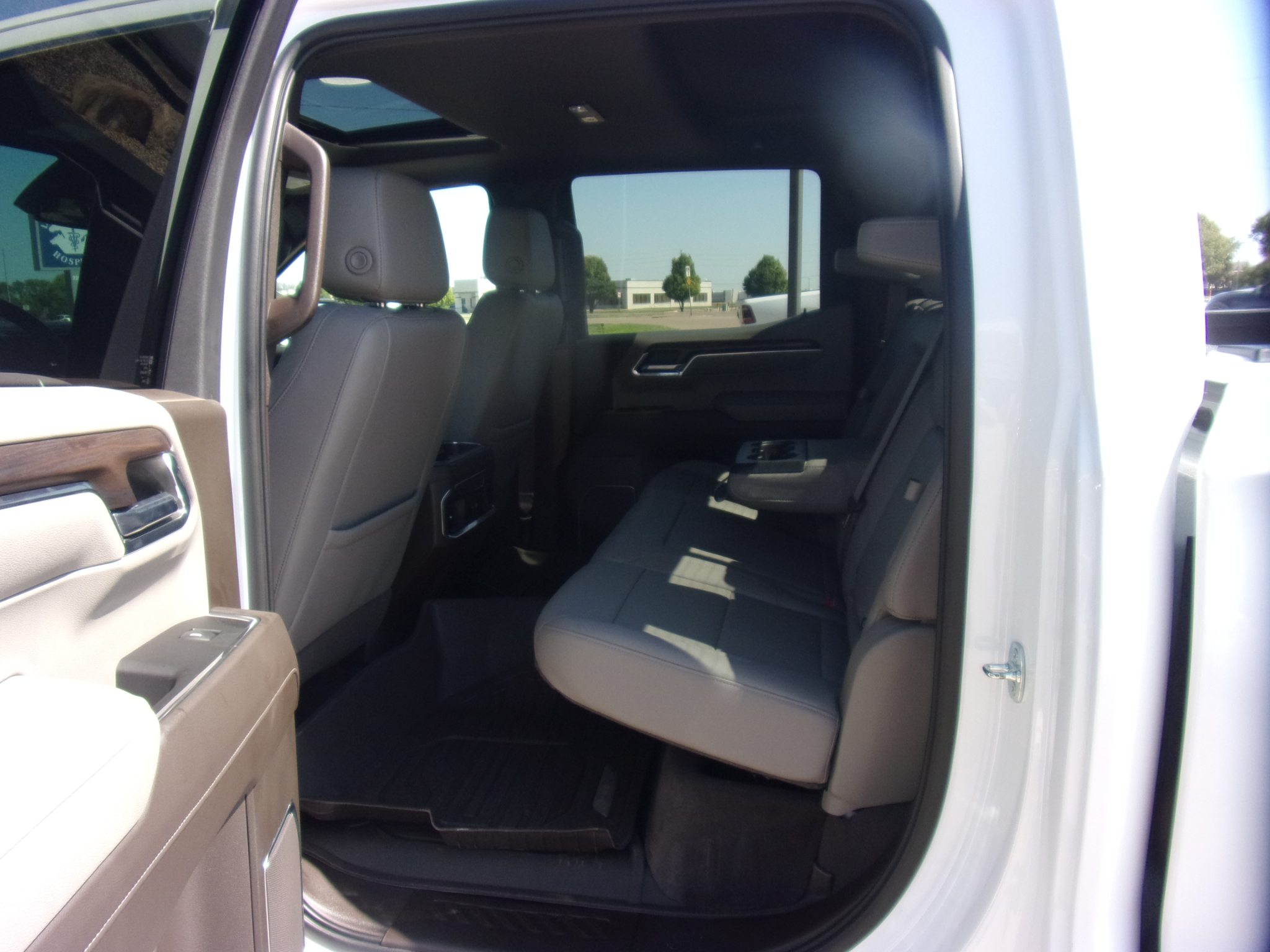 GMC Sierra 1500 SLT Crew Cab 4WD 2023 GMC Sierra 1500 SLT Crew Cab 4WD 2023