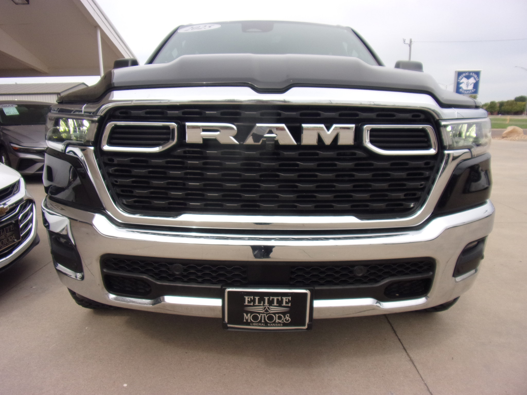 RAM 1500 Big Horn Crew Cab 4WD 2025 RAM 1500 Big Horn Crew Cab 4WD 2025
