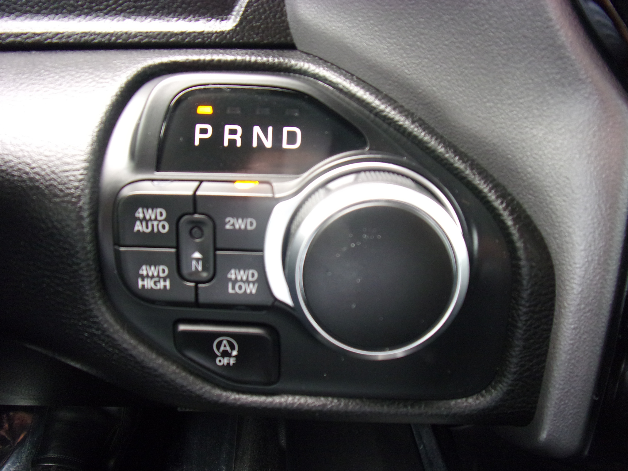 RAM 1500 Big Horn Crew Cab 4WD 2025 RAM 1500 Big Horn Crew Cab 4WD 2025