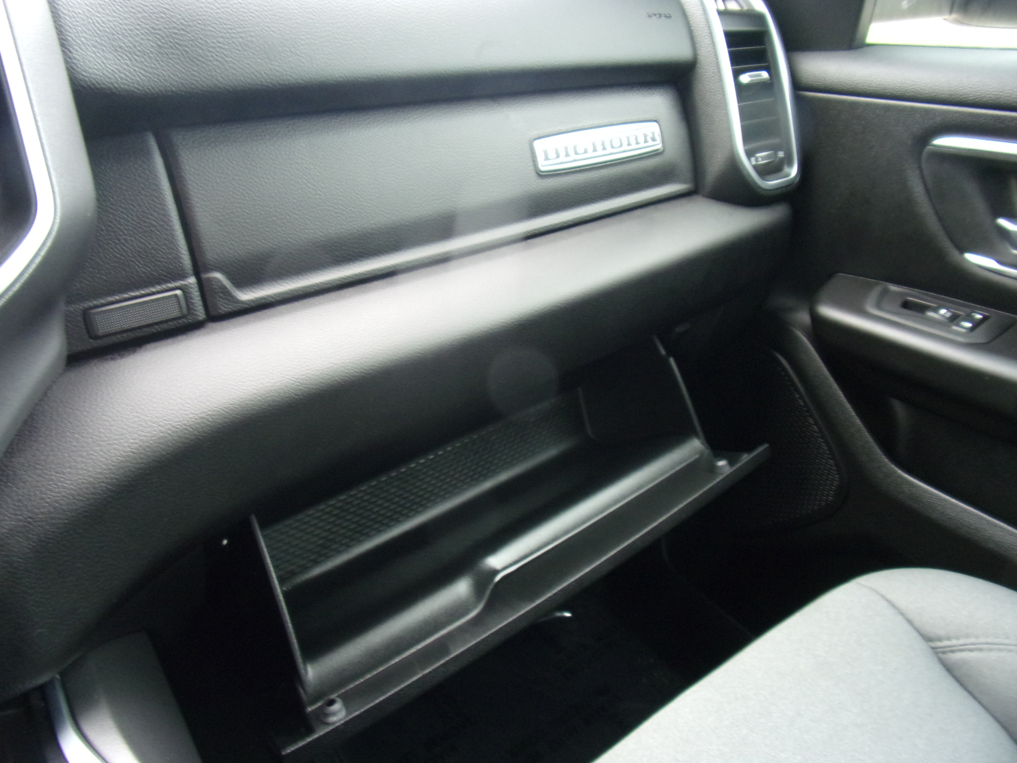 RAM 1500 Big Horn Crew Cab 4WD 2025 RAM 1500 Big Horn Crew Cab 4WD 2025