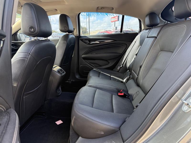 Buick Regal Essence 2018 Buick Regal Essence 2018