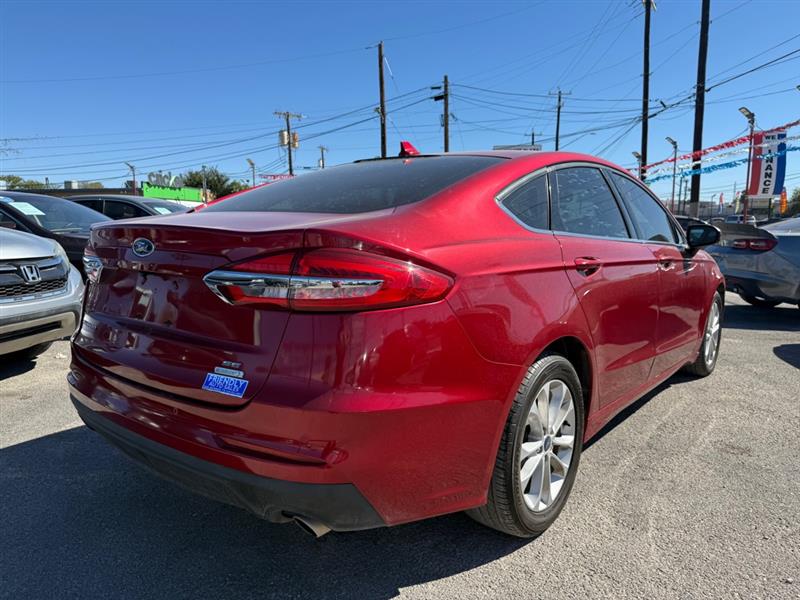 Ford Fusion SE 2020