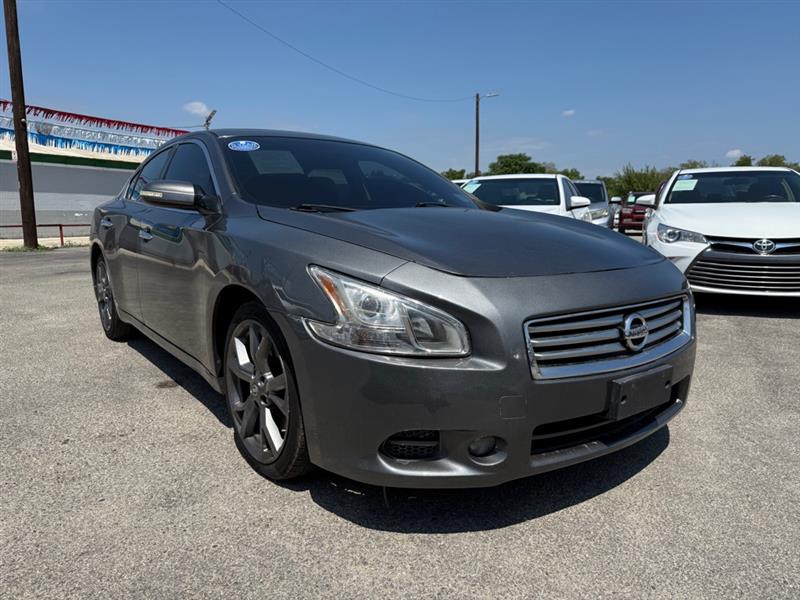 Nissan Maxima S 2014