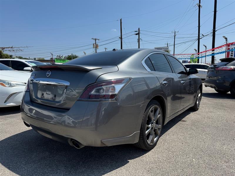 Nissan Maxima S 2014