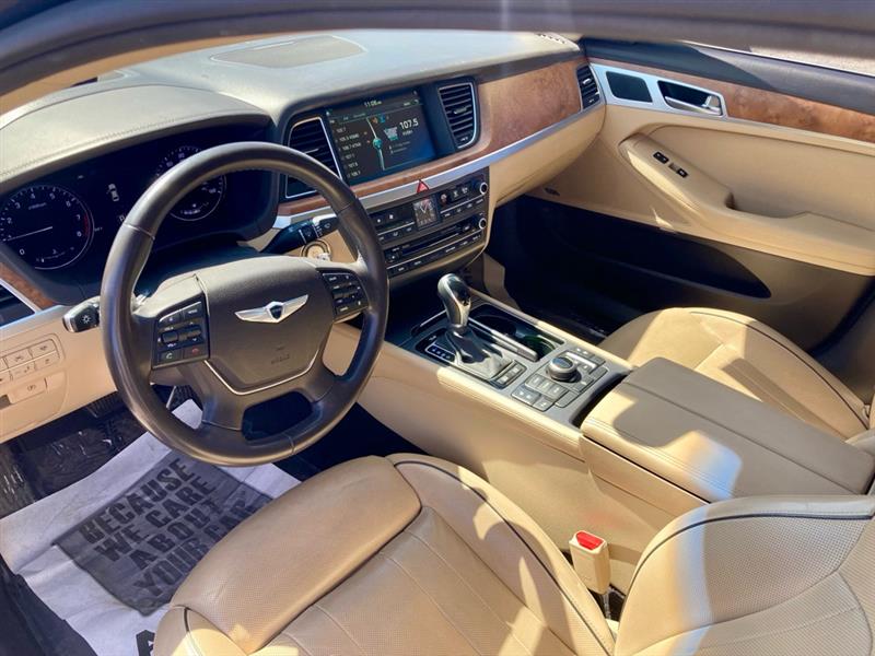 Hyundai Genesis 3.8L 2015