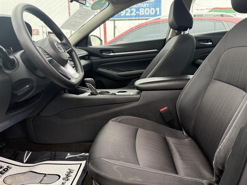 Nissan Altima 2.5 SV 2022