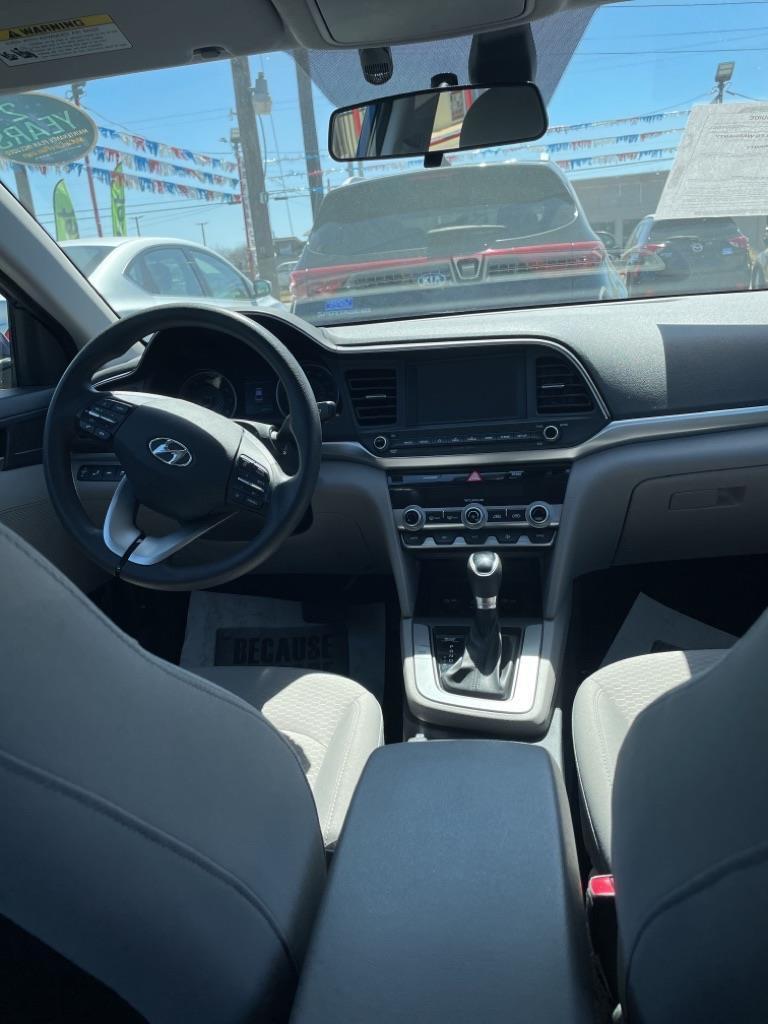 Hyundai Elantra Limited 2020