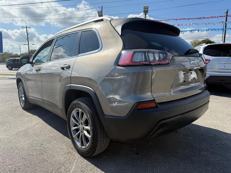 Jeep Cherokee Latitude Plus FWD 2020