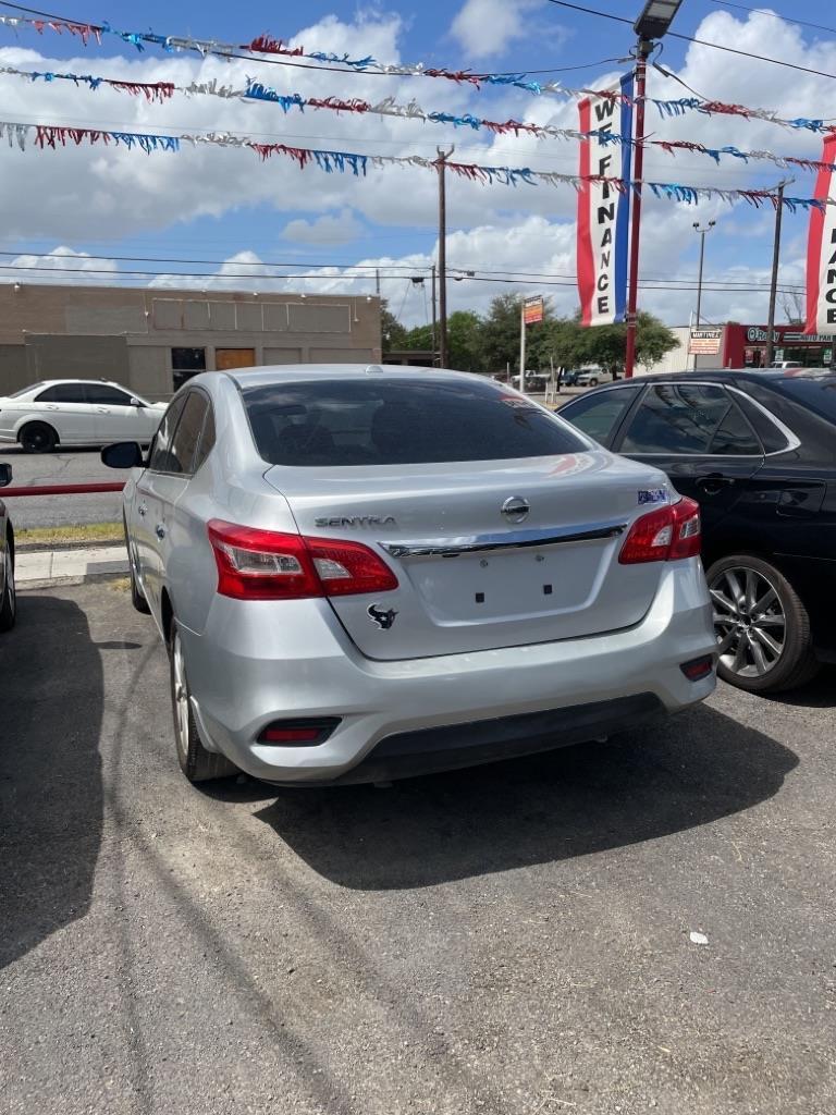 Nissan Sentra SR 2019