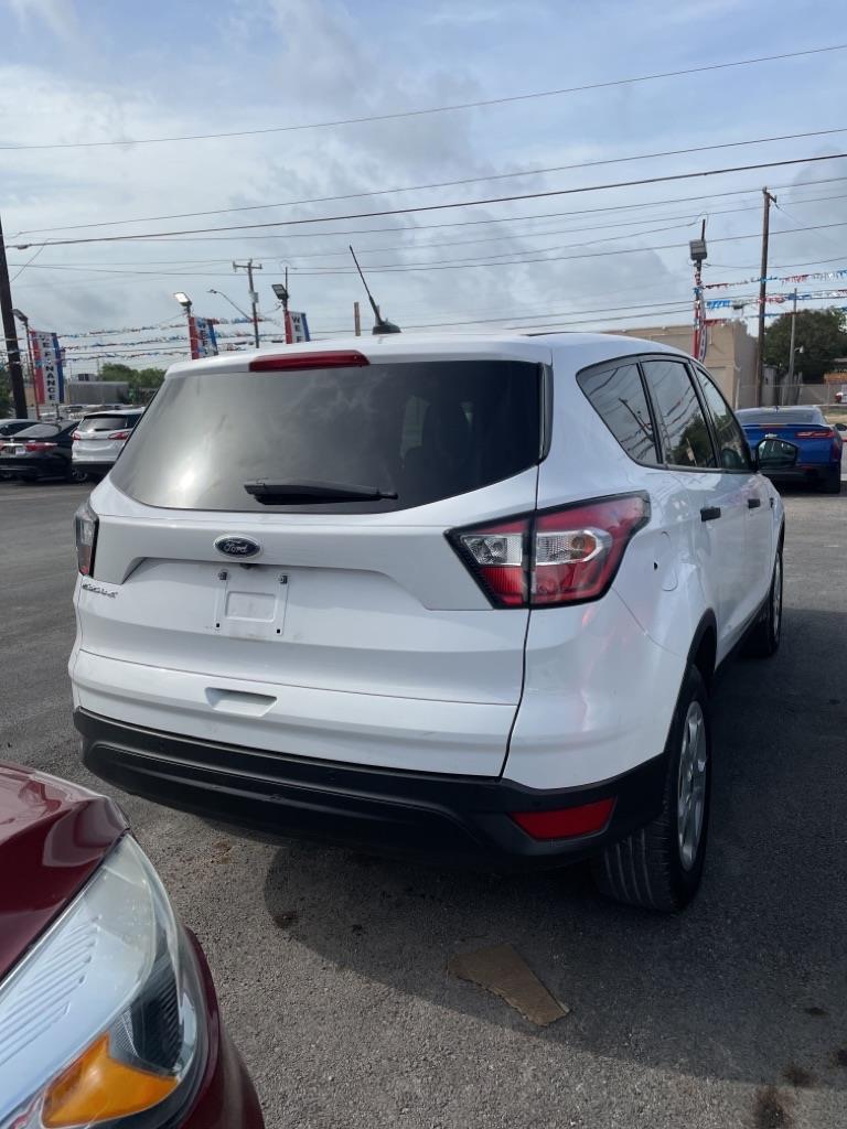 Ford Escape S FWD 2018