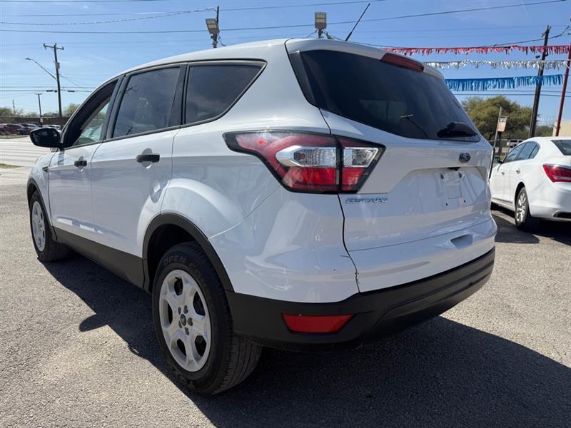 Ford Escape S FWD 2018