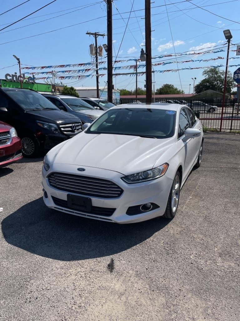 Ford Fusion SE 2016