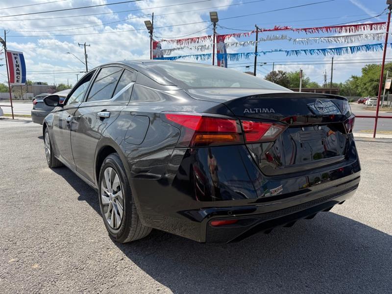 Nissan Altima 2.5 S 2024